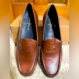Cole Haan brown loafers. Never worn. Narrow fit